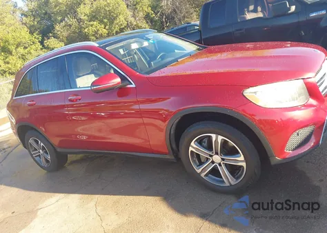 2016 Mercedes-Benz Glc 300 z USA, uszkodzony, nr VIN WDC0G4JB1GF006653